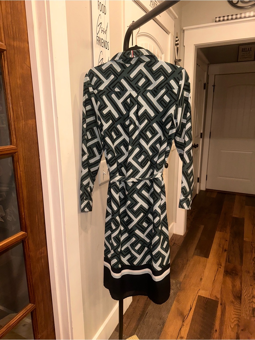 Tommy Hilfiger Size Small Women’s Geometric Print Shirt Dress in Dark Green - Picture 7 of 9